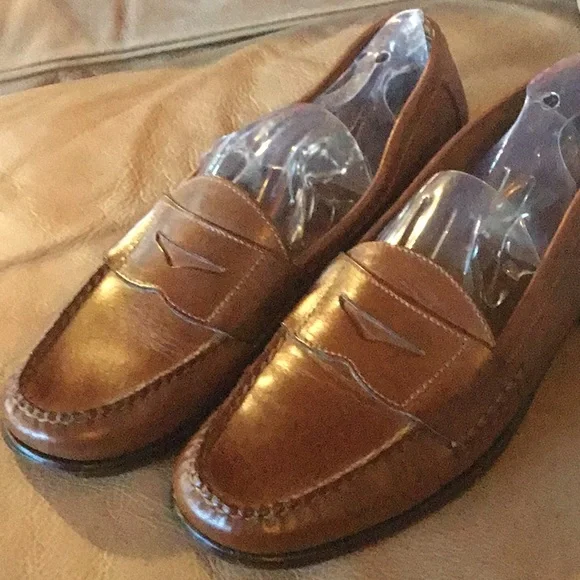 Bostonian | Shoes | Bostonian Tan Loafers Size 1 | Poshmark